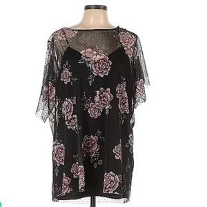 0088 Nwt H.I.P sheer floral top with tank sz 1x